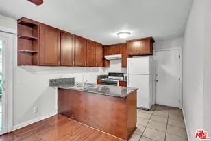 229 E 75th St, Los Angeles, CA 90003 - Photo 13