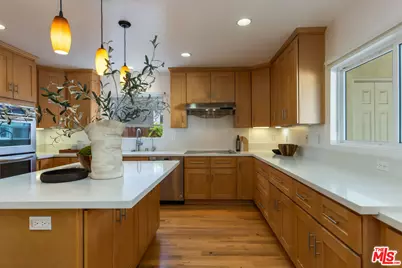 5044 Varna Ave, Sherman Oaks, CA 91423 - Photo 11