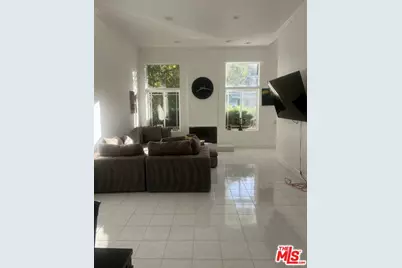 17033 Empanada Pl, Encino, CA 91436 - Photo 5