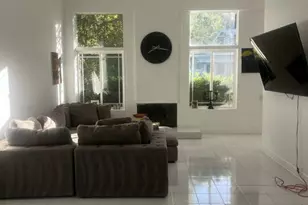 17033 Empanada Pl, Encino, CA 91436 - Photo 5