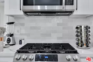 6116 S La Cienega Blvd, Los Angeles, CA 90056 - Photo 13