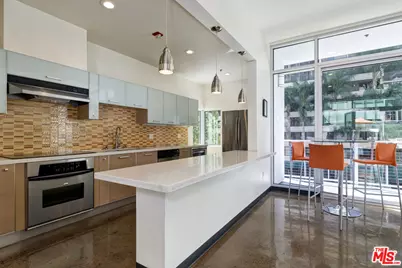 645 W 9th St #240, Los Angeles, CA 90015 - Photo 31