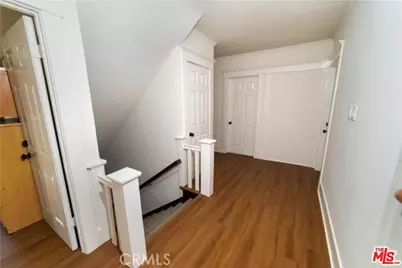 1023 S Wilton Pl, Los Angeles, CA 90019 - Photo 17