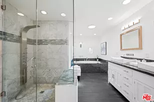 17169 Palisades Cir, Pacific Palisades, CA 90272 - Photo 9