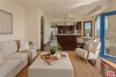 2131 Kew Dr, Los Angeles, CA 90046 - Photo 11