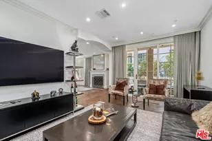 433 N Doheny Dr, Beverly Hills, CA 90210 - Photo 29