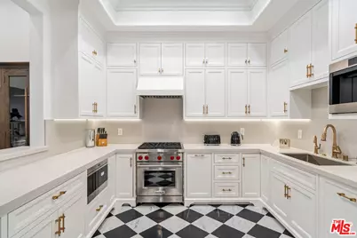 433 N Doheny Dr #103, Beverly Hills, CA 90210 - Photo 13