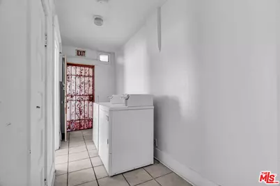 1412 S Victoria Ave, Los Angeles, CA 90019 - Photo 23