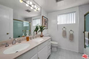 12243 Kling St, Valley Village, CA 91607 - Photo 25