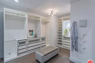 120 S Crescent Dr, Beverly Hills, CA 90212 - Photo 15