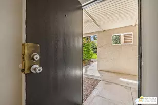 510 N Villa Ct, Palm Springs, CA 92262 - Photo 11