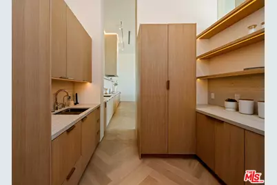 3699 Alta Mesa Dr, Studio City, CA 91604 - Photo 29