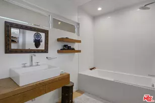 10123 Angelo View Dr, Beverly Hills, CA 90210 - Photo 21