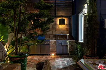 133 Ocean Park Blvd, Santa Monica, CA 90405 - Photo 43