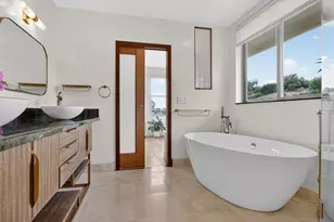 5787 Calpine Dr, Malibu, CA 90265 - Photo 31