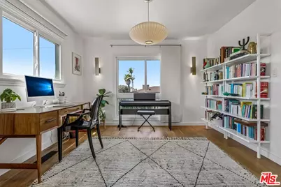 5646 S Sherbourne Dr, Los Angeles, CA 90056 - Photo 9