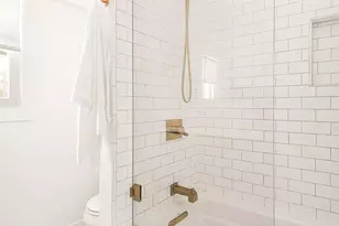 940 Westchester Pl, Los Angeles, CA 90019 - Photo 31