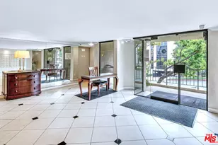 11645 Montana Ave, Los Angeles, CA 90049 - Photo 41
