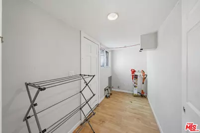 1745 S Kingsley Dr, Los Angeles, CA 90006 - Photo 5