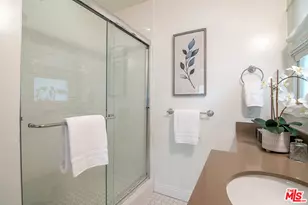 607 Lillian Way, Los Angeles, CA 90004 - Photo 25
