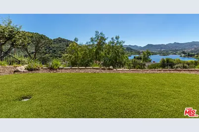 834 Ravensbury St, Lake Sherwood, CA 91361 - Photo 39