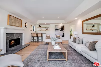 24049 Chestnut Way, Calabasas, CA 91302 - Photo 19