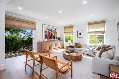 24049 Chestnut Way, Calabasas, CA 91302 - Photo 13