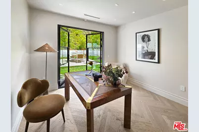 2288 Coldwater Canyon Dr, Beverly Hills, CA 90210 - Photo 35