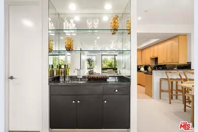 10551 Wilshire Blvd #503, Los Angeles, CA 90024 - Photo 21