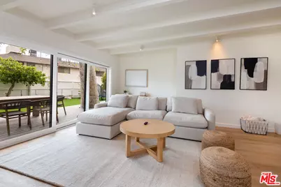 527 S Bentley Ave, Los Angeles, CA 90049 - Photo 11