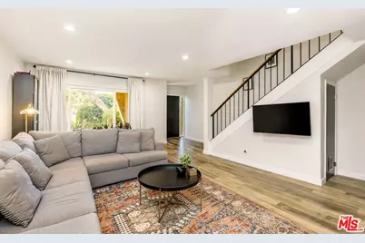 8025 Redlands St #13, Playa del Rey, CA 90293 - Photo 3