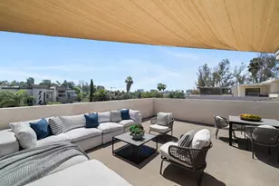 2111 N Cahuenga Blvd, Los Angeles, CA 90068 - Photo 25