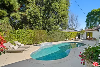 11593 Kling St, Valley Village, CA 91602 - Photo 45