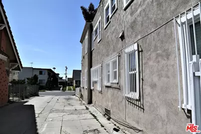 1406 2nd Ave, Los Angeles, CA 90019 - Photo 3
