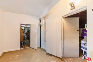 3242 Dos Palos Dr, Los Angeles, CA 90068 - Photo 35