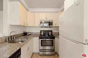 1334 S Carmelina Ave, Los Angeles, CA 90025 - Photo 11