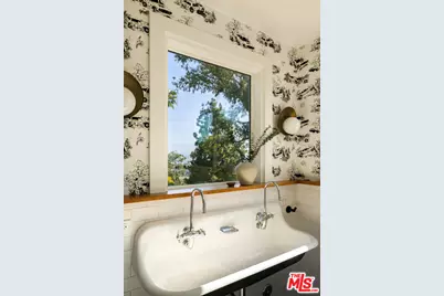 2206 Micheltorena St, Los Angeles, CA 90039 - Photo 29
