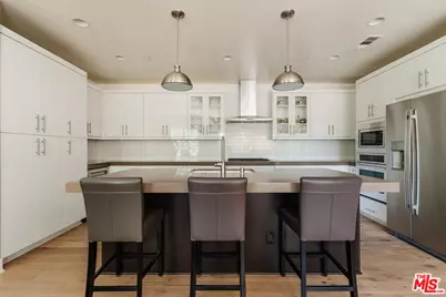 12655 Sandhill Ln #2, Playa Vista, CA 90094 - Photo 3