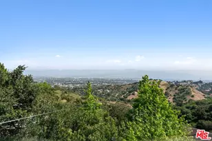 13335 Mulholland Dr, Beverly Hills, CA 90210 - Photo 17