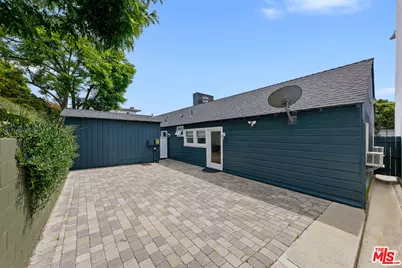 22467 Pacific Coast Hwy, Malibu, CA 90265 - Photo 15