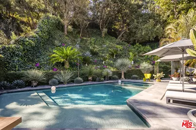 1087 Moraga Dr, Los Angeles, CA 90049 - Photo 13