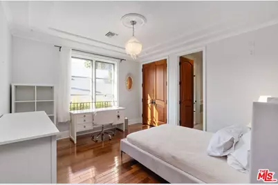919 S Gretna Green Way, Los Angeles, CA 90049 - Photo 23