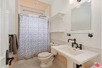 919 S Gretna Green Way, Los Angeles, CA 90049 - Photo 31