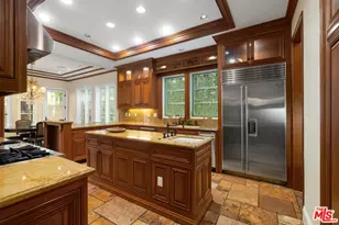 919 S Gretna Green Way, Los Angeles, CA 90049 - Photo 7