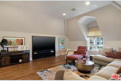 4155 Green Meadow Ct, Encino, CA 91316 - Photo 15