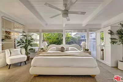 852 11th St, Santa Monica, CA 90403 - Photo 13