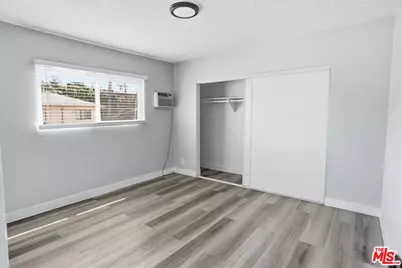 1220 N Van Ness Ave, Los Angeles, CA 90038 - Photo 7