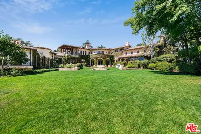 1550 Amalfi Dr, Pacific Palisades, CA 90272 - Photo 29