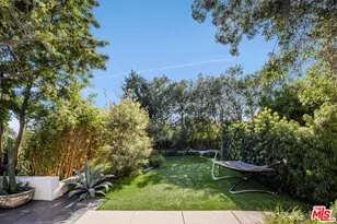 8080 Laurel View Dr, Los Angeles, CA 90069 - Photo 11