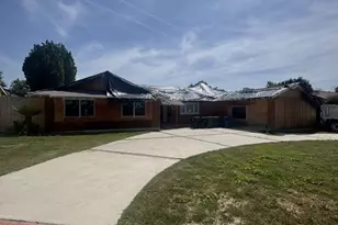 9312 Lasaine Ave, Northridge, CA 91325 - Photo 3